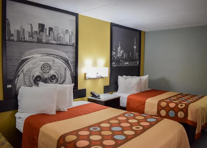 Super 8 Downtown Raleigh