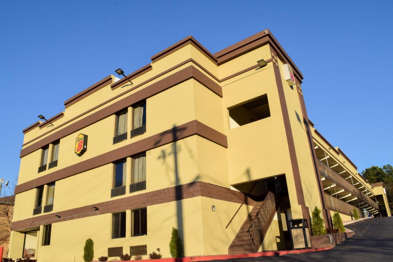 Super 8 Downtown